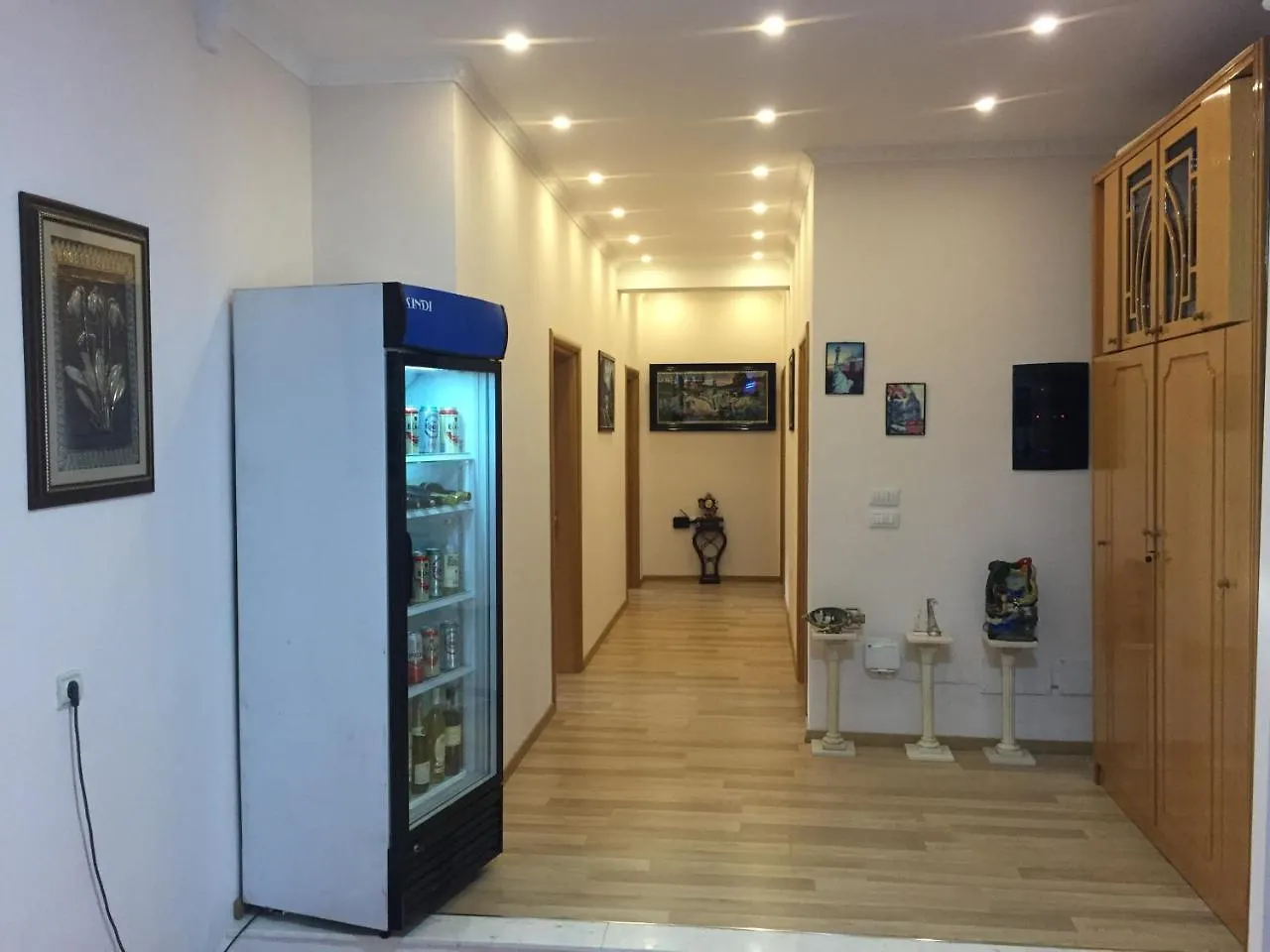 培拉特 阿尔本埃勒兹旅馆酒店 0*,
