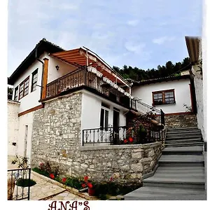 Ana Auberge de jeunesse